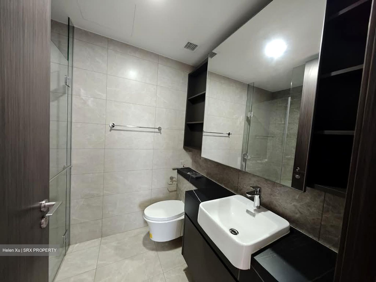 Jalan Lempeng (D5), Condominium #558741101